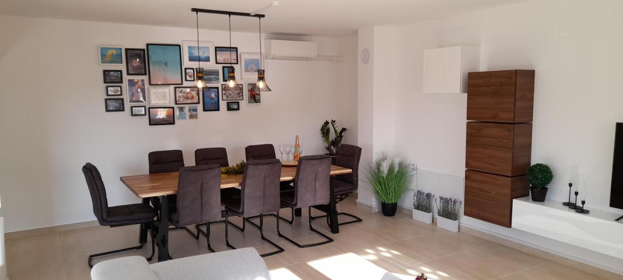 Holiday House Emjalemi Пула Экстерьер фото