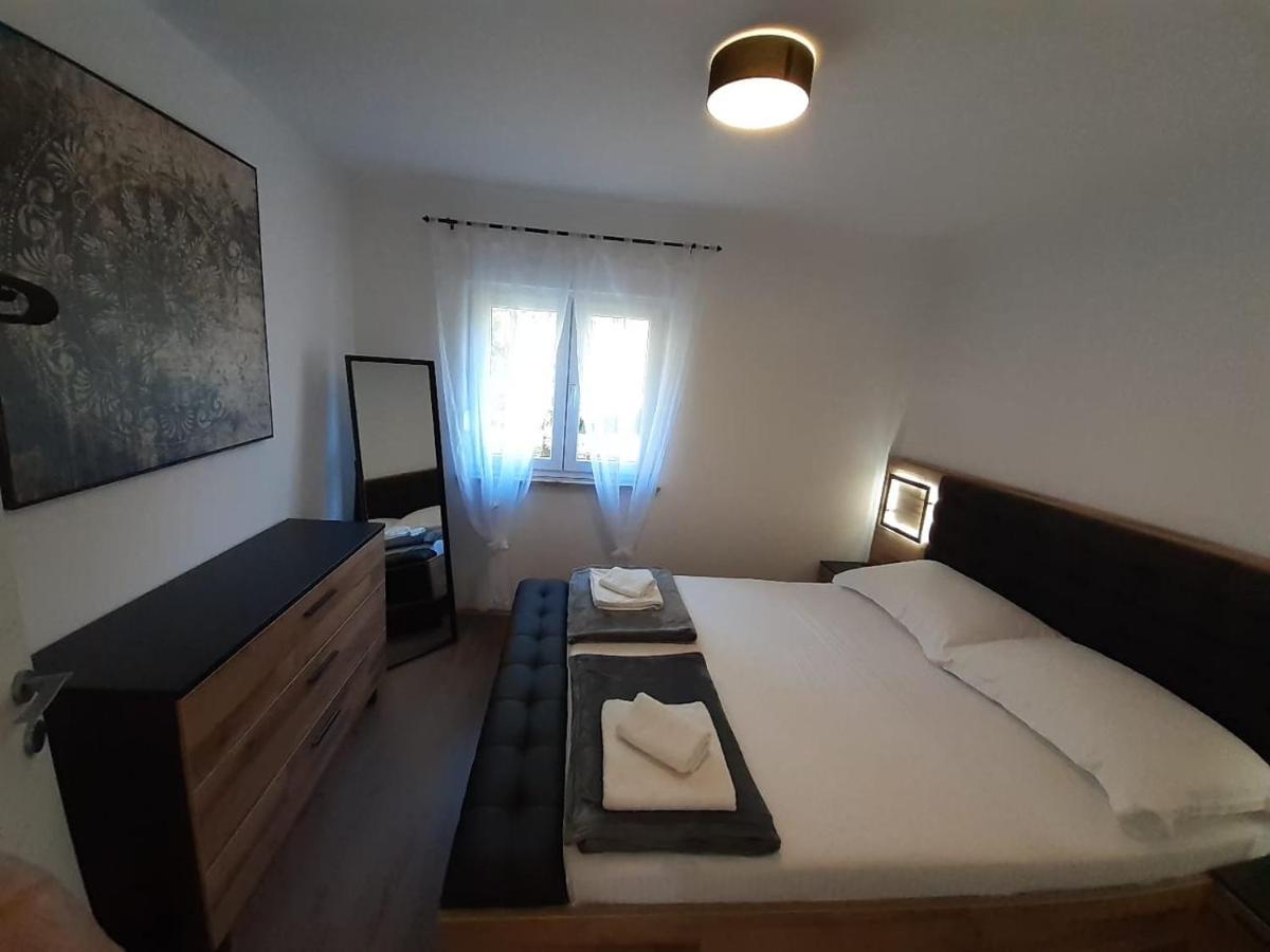 Holiday House Emjalemi Пула Экстерьер фото