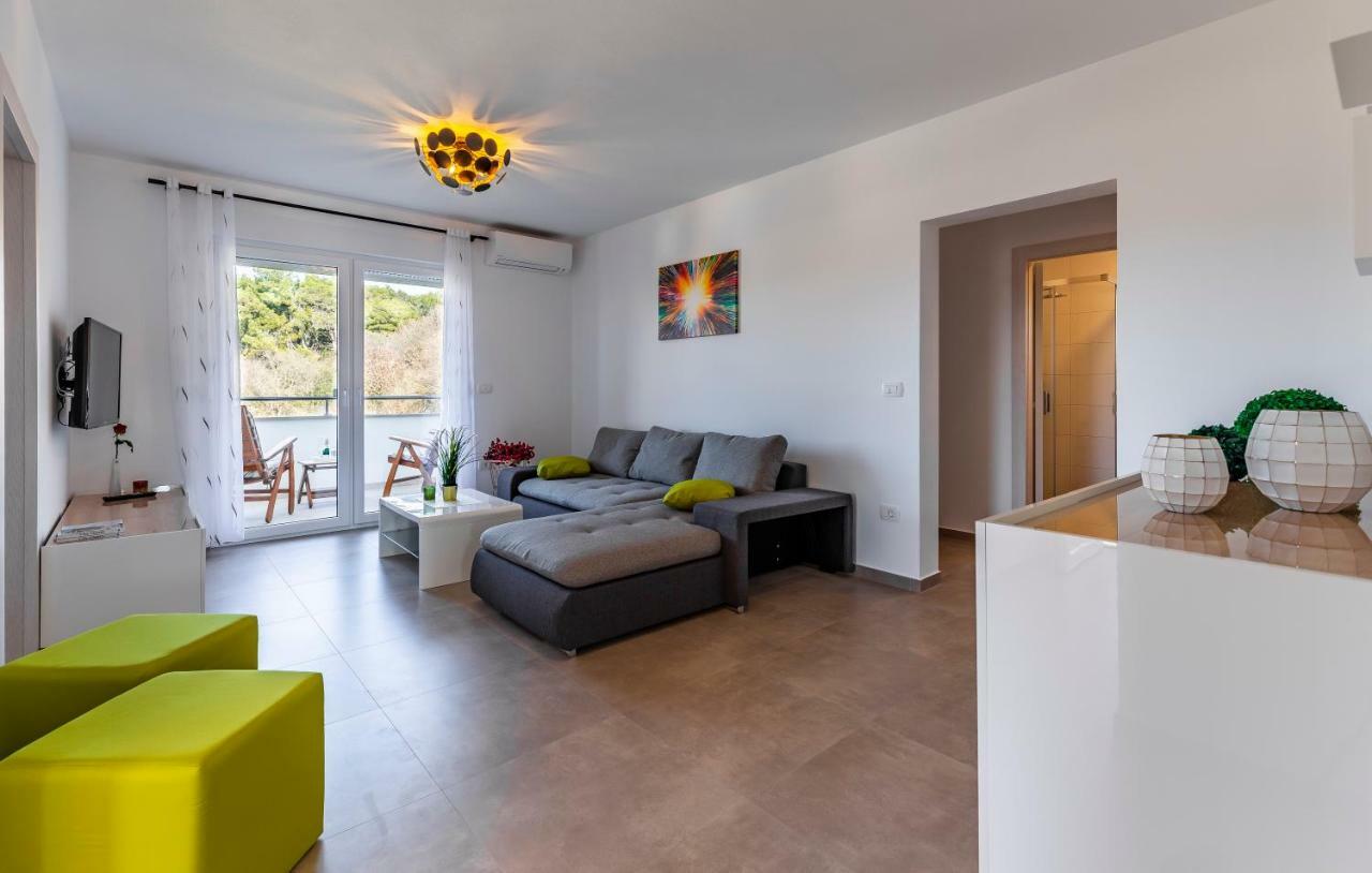 Holiday House Emjalemi Пула Экстерьер фото