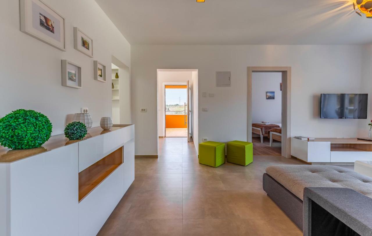 Holiday House Emjalemi Пула Экстерьер фото