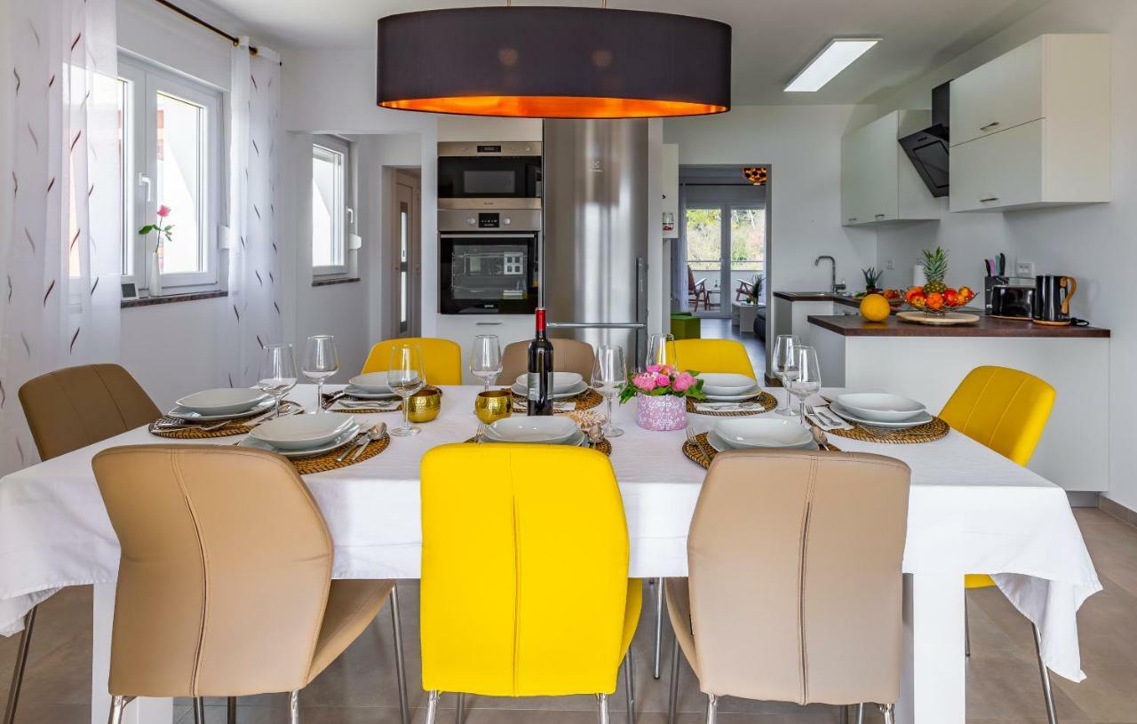 Holiday House Emjalemi Пула Экстерьер фото